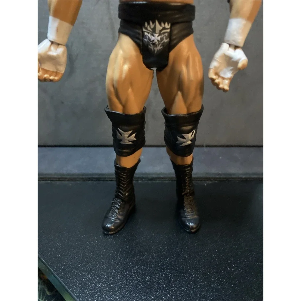 WWE Basic Series 59 Triple H HHH Wrestling Action Figure Mattel